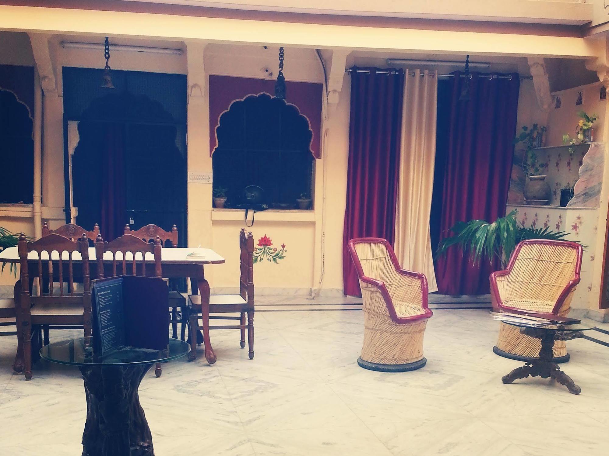 Jodhpur Heritage Haveli Guest House Buitenkant foto